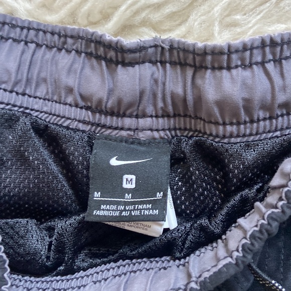 Men’s Nike swimsuit black and gray size medium - Picture 3 of 5